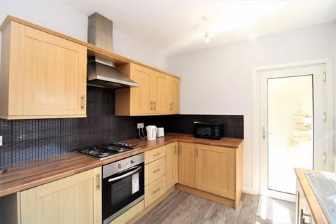 3 bedroom semi-detached house for sale - Inglemire Lane, Hull, HU6