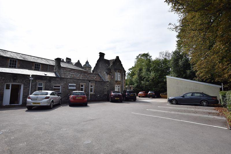 Period Offices to let in Clevedon Property £1,500 pcm (£346 pw)