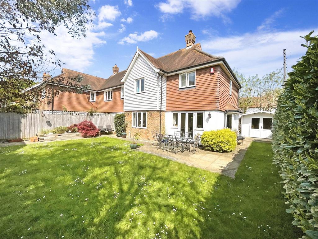 North Street, Biddenden, Kent 4 bed semidetached house for sale £500,000