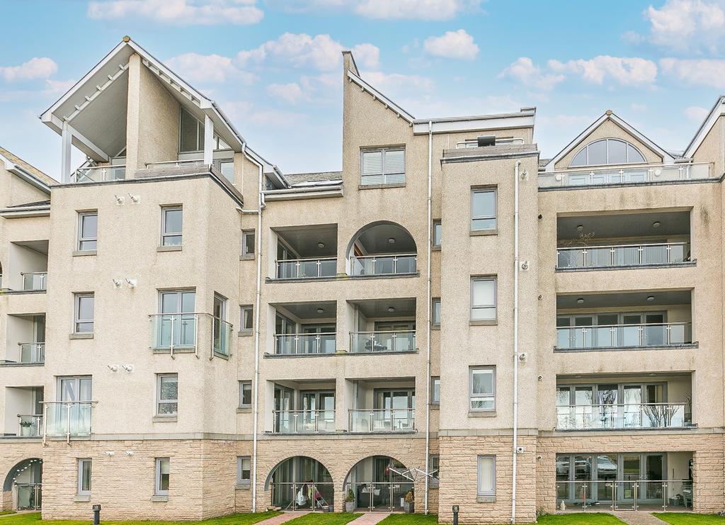 Victoria Street, Carnoustie, DD7 2 bed apartment £175,000