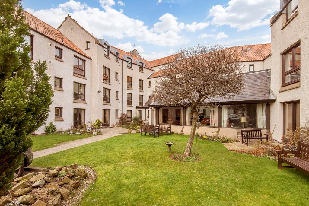 Argyle Court, St Andrews, KY16 2 bed flat for sale £210,000