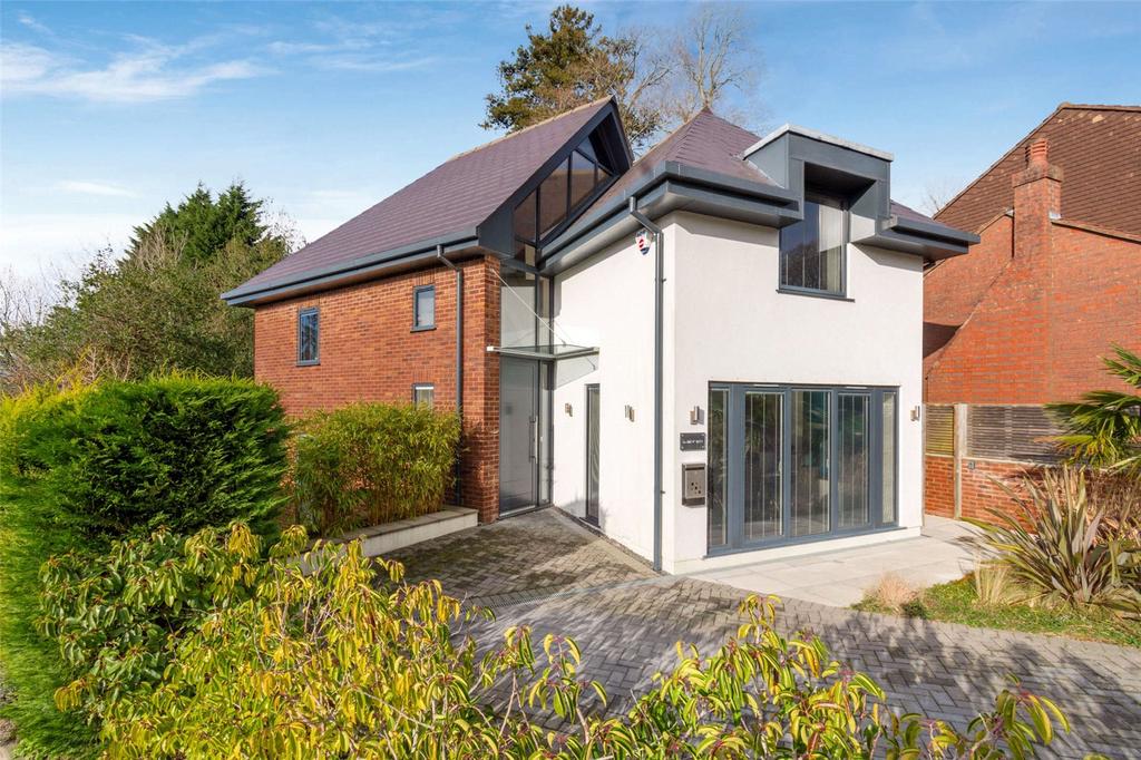 Camden Park, Tunbridge Wells, Kent 4 bed detached house for sale £