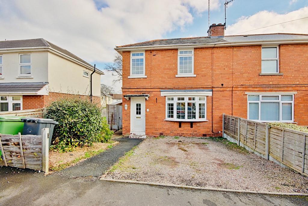 Coventry Avenue, St Johns, Worcester, WR2 3 bed semidetached house £
