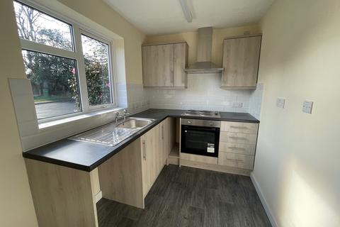 2 bedroom ground floor flat to rent, STOURBRIDGE - Danford Close