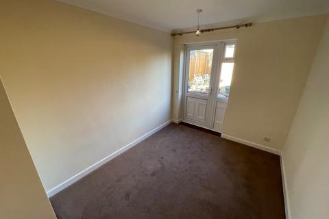 2 bedroom ground floor flat to rent, STOURBRIDGE - Danford Close