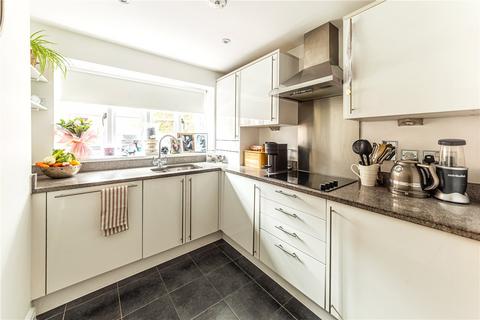 3 bedroom detached house for sale, Iris Close, Willoughby Road, Harpenden, Hertfordshire