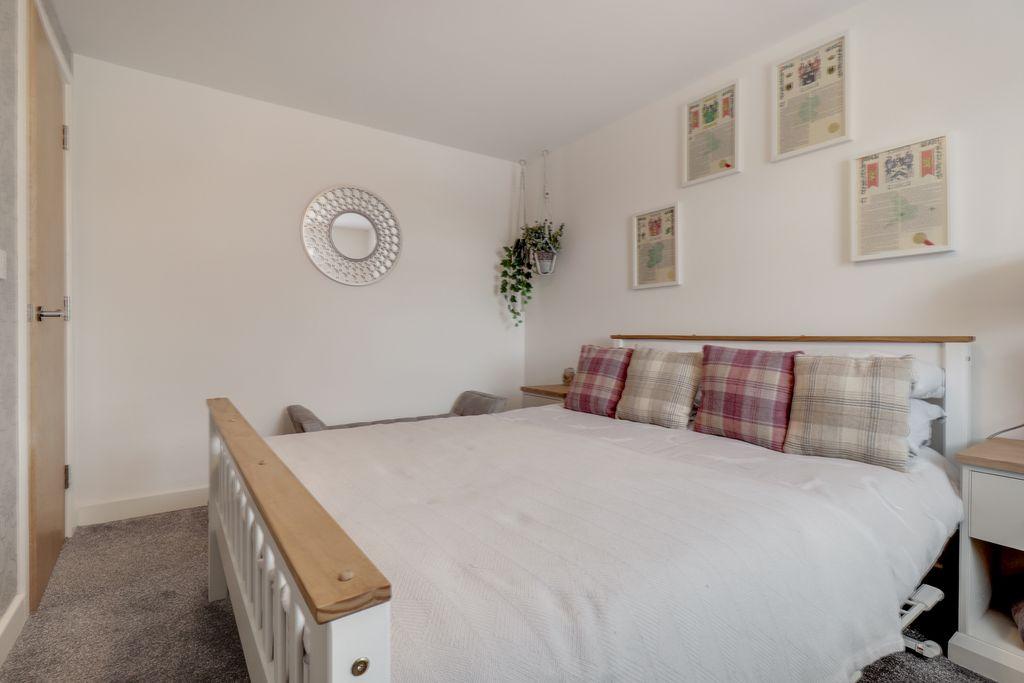 Bedroom 2 (Double)