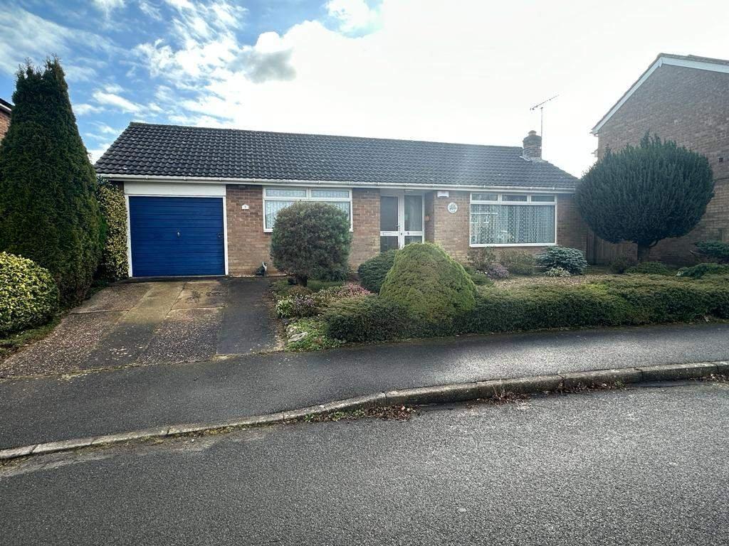 Heath Drive, Cottesmore 2 bed bungalow £265,000