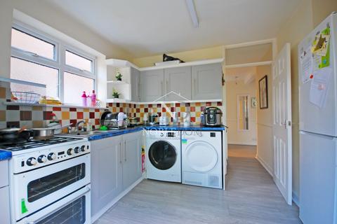 39 Dukes Close, Ashford, TW15 1BQ