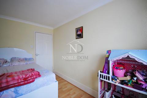 39 Dukes Close, Ashford, TW15 1BQ