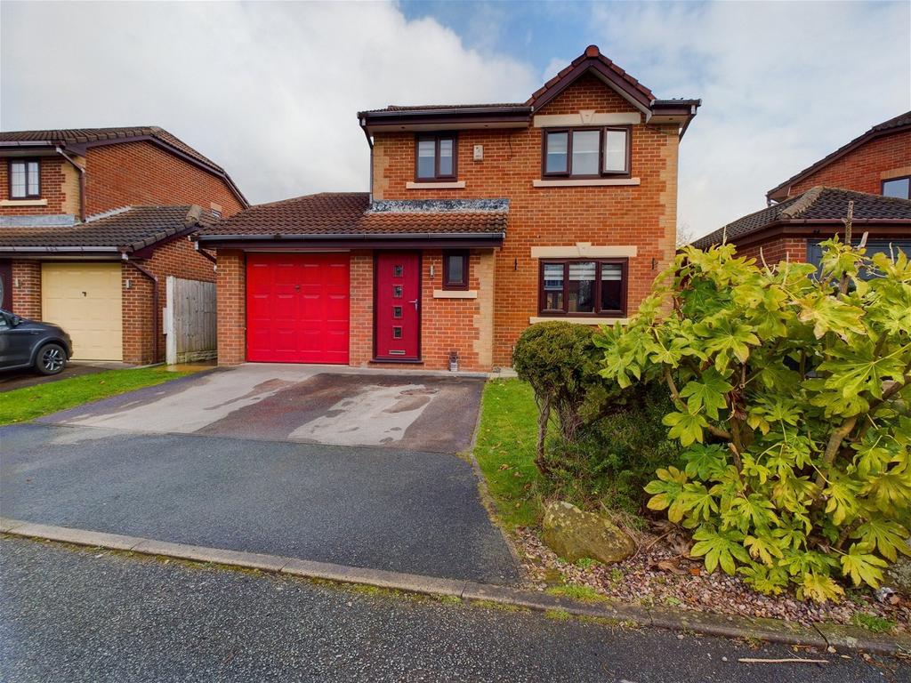 Newton Drive, Ashurst, Skelmersdale, WN8 6PX 3 bed detached house £
