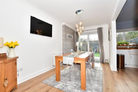 66 Knights Croft, New Ash Green, Longfield, DA3 8JS