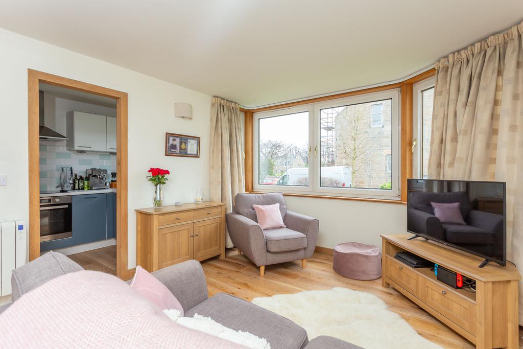 58B Linkfield Road, Musselburgh, EH21... 1 bed ground floor flat £160,000