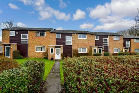 79 Capelands, New Ash Green, Longfield, DA3 8LQ