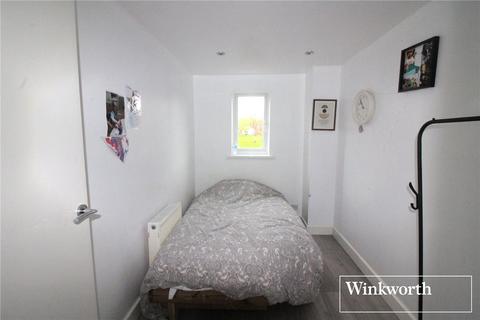 3 bedroom maisonette to rent - Farriers Way, Borehamwood, Hertfordshire, WD6