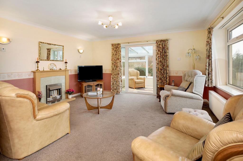Ash Way, Newton Abbot, TQ12 3 bed detached bungalow for sale £385,000
