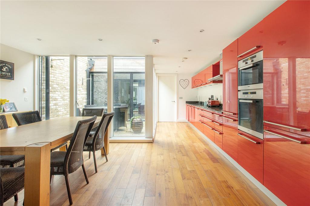 Dining Area/Kitchen