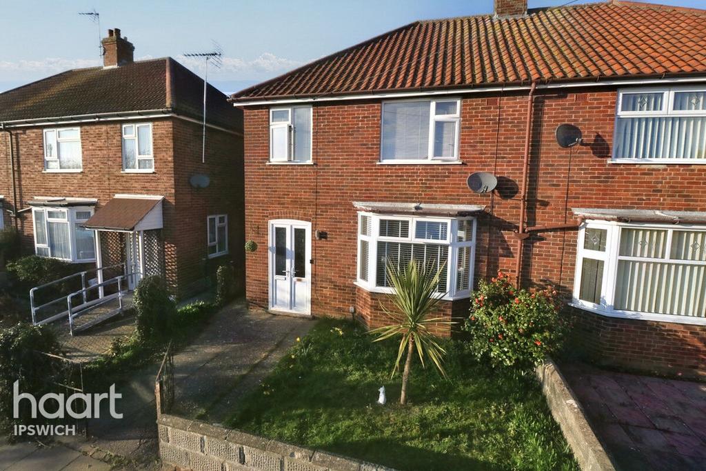 Stratford Road, Ipswich 3 bed semidetached house for sale £250,000