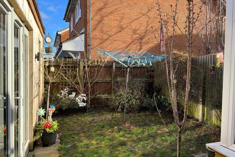 8 Baker Road, Shotley Gate, Ipswich, IP9 1RT
