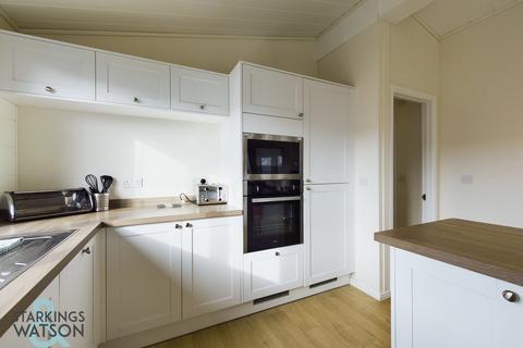 3 bedroom property for sale, Staithe Road, Burgh St. Peter, Beccles