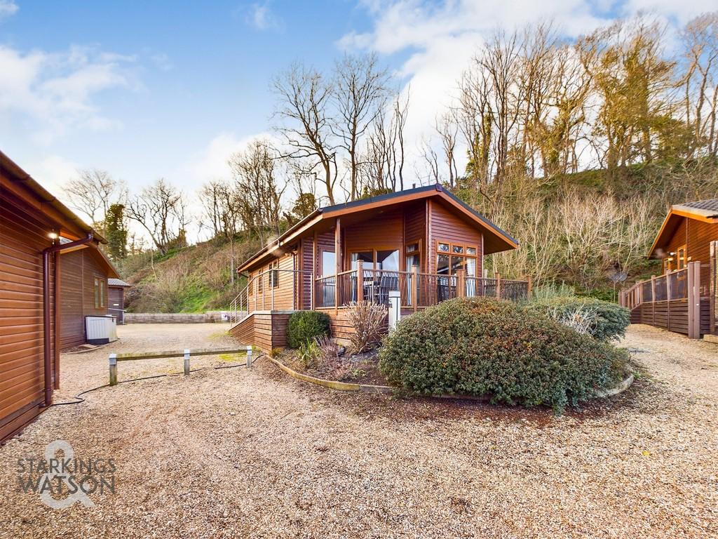 Somerleyton, Staithe Road, Burgh St. Peter, Beccles 1 bed chalet for