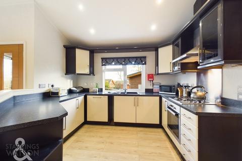 1 bedroom chalet for sale, Somerleyton, Staithe Road, Burgh St. Peter, Beccles