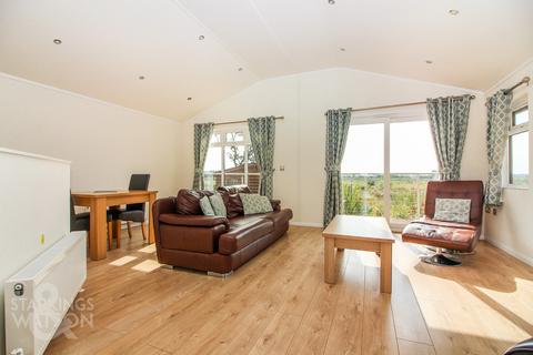 1 bedroom chalet for sale, Earsham, Staithe Road, Burgh St. Peter, Beccles