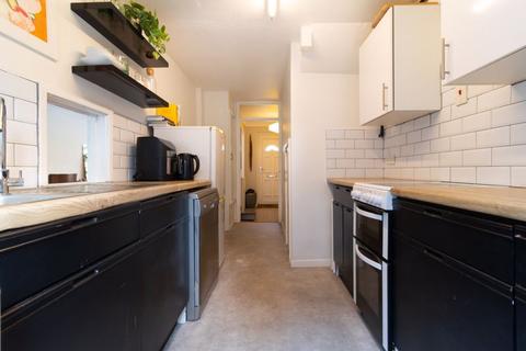 87 Oaklands, South Godstone, Godstone, RH9 8HX