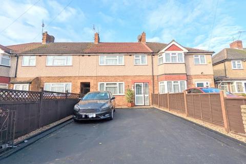 13 Spinney Drive, Feltham, TW14 8PL