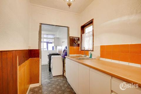 26 Rusper Road, London, N22 6RA
