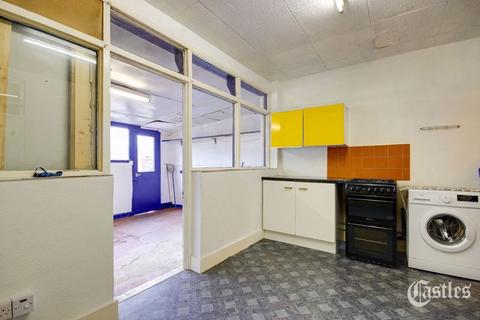 26 Rusper Road, London, N22 6RA