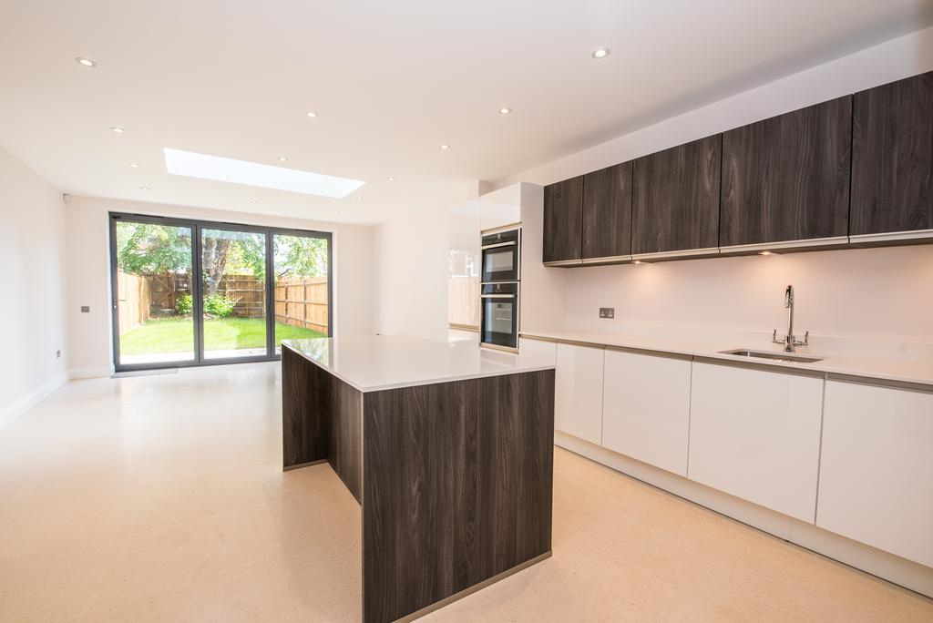 Tudor Road, Kingston Upon Thames, KT2 4 bed semidetached house £