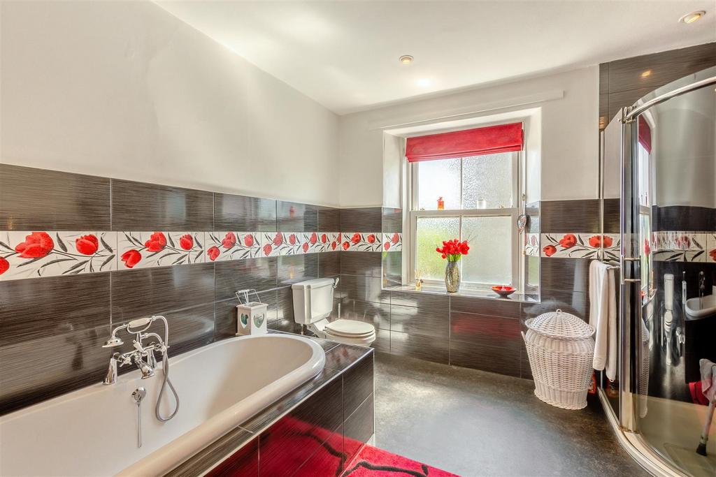8555633-interior09.jpg