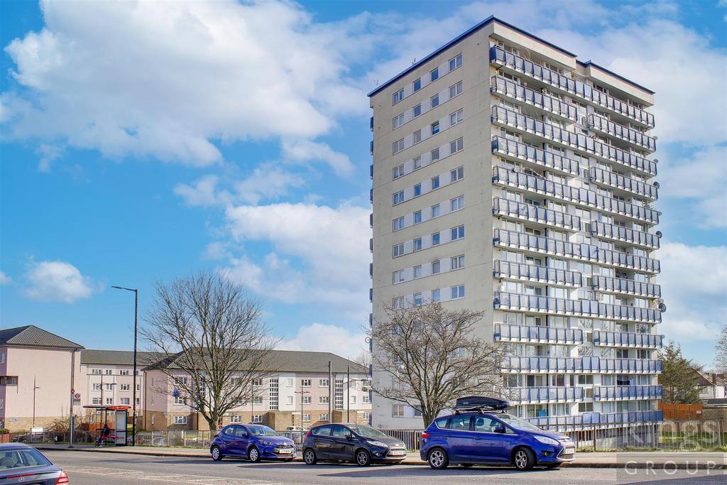 Sherborne Avenue, Enfield 3 bed apartment £199,995