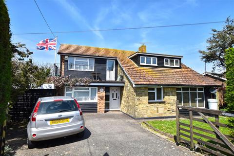 4 bedroom detached house for sale, Winchelsea Beach
