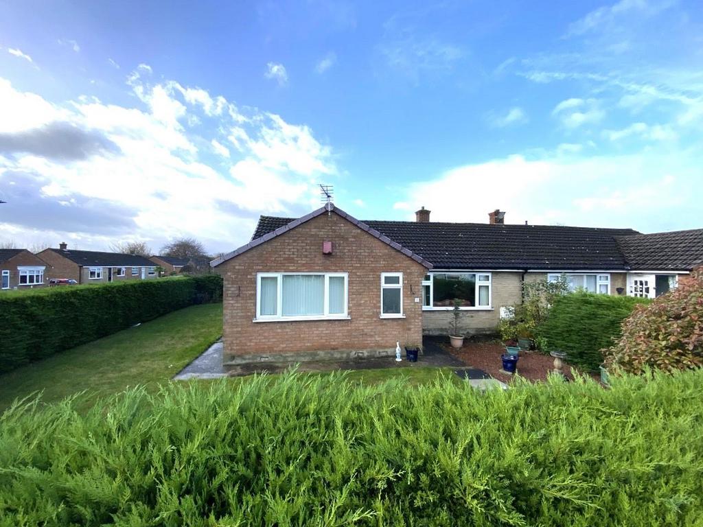 Harkness Close, Leeming Bar, Northallerton 4 bed semidetached bungalow