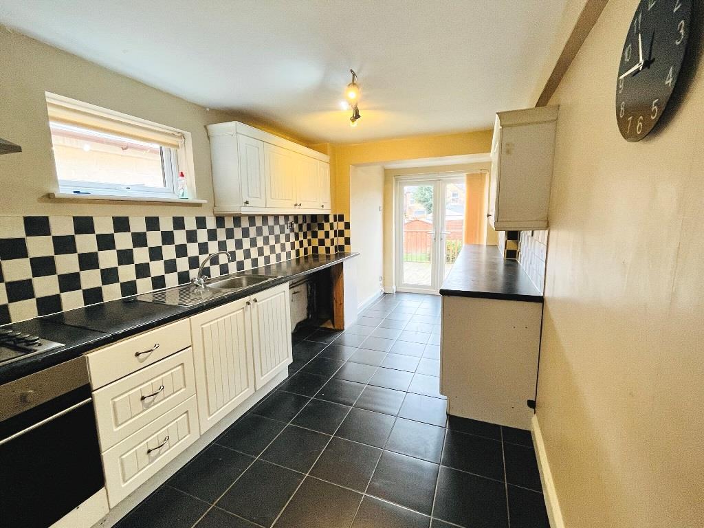 Coronation Street, Evesham 3 bed terraced house £229,950