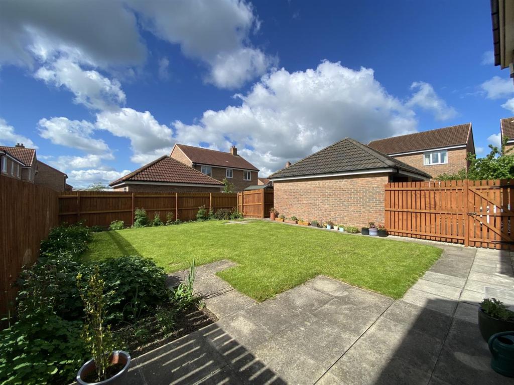 Railway View, Aiskew, Bedale 4 bed detached house for sale £335,000