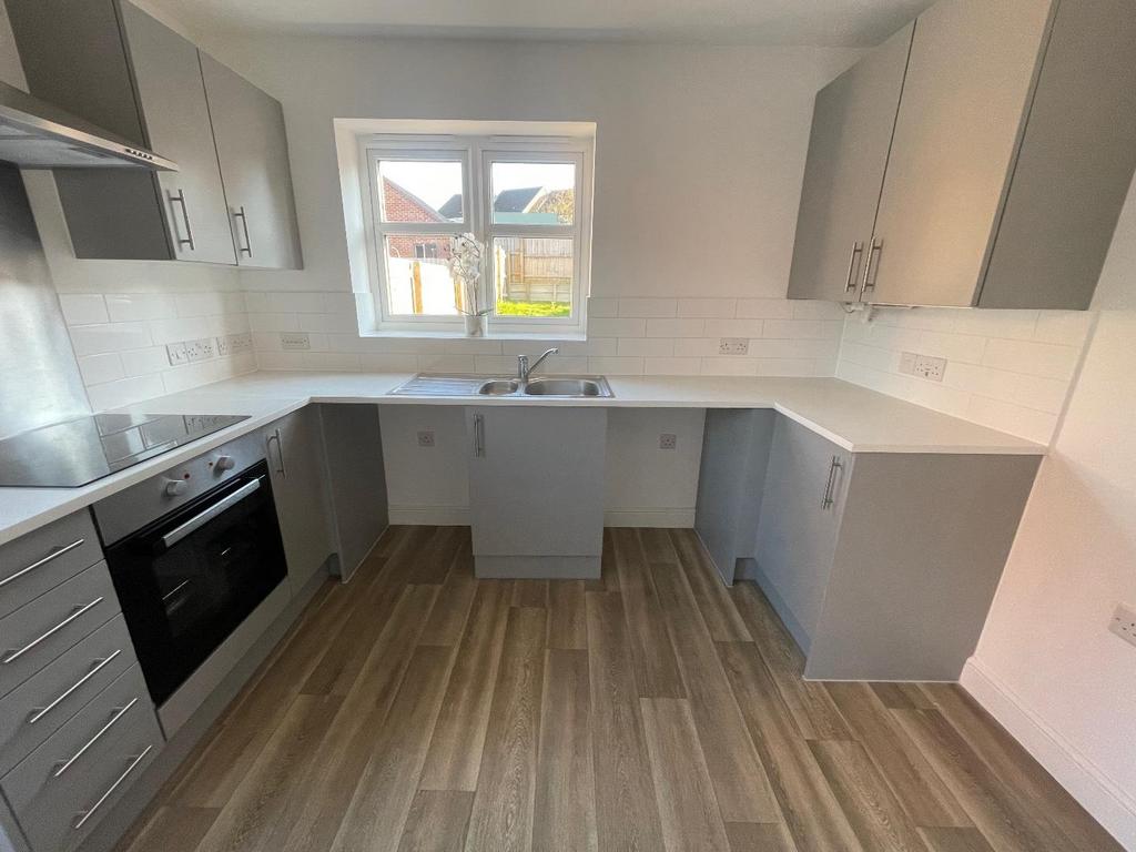 Harvester Way, Buckingham Fields, Northampton NN4 3 bed detached house