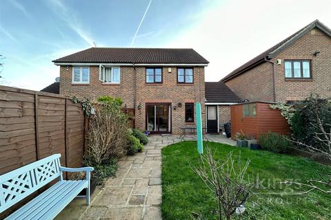 62 Bentley Drive, Church Langley, Harlow, CM17 9PA
