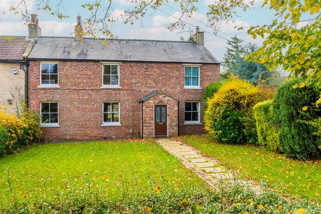 Little Fencote, Northallerton 4 bed semidetached house £425,000