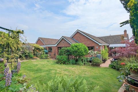 3 bedroom detached bungalow for sale, Naunton, Upton-Upon-Severn, Worcester