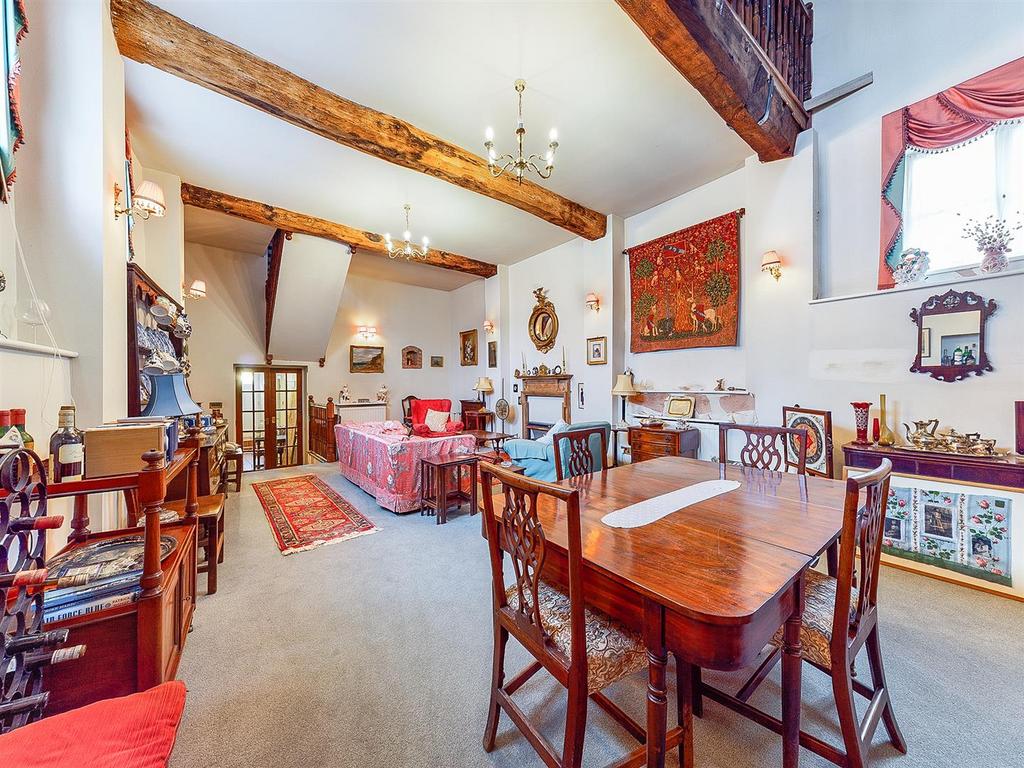 Dunns Lane, UptonUponSevern, Worcester 5 bed terraced house for sale