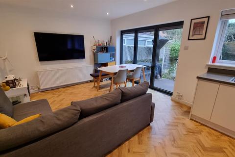 10 Lee Road, Hollywood, Birmingham, B47 5NY