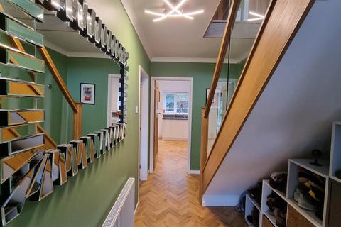 10 Lee Road, Hollywood, Birmingham, B47 5NY