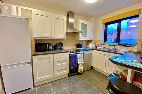 18 Walnut Drive, Tiverton, EX16 6HE