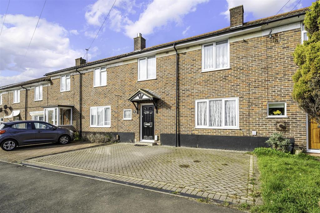 Merland Rise, Tadworth 3 bed terraced house £450,000