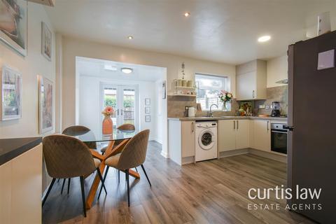 7 Faroes Close, Blackburn, BB2 3EL