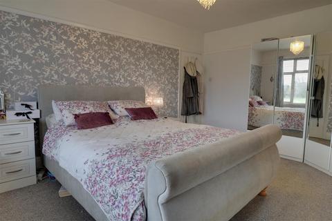 24 Barnwood Avenue, Gloucester, GL4 3AH