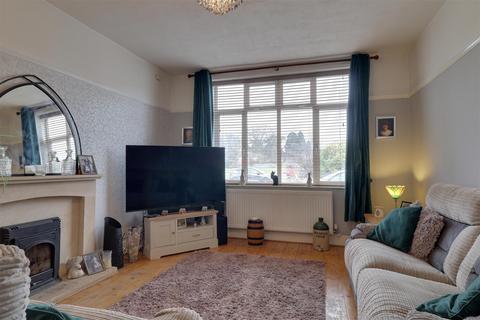 24 Barnwood Avenue, Gloucester, GL4 3AH